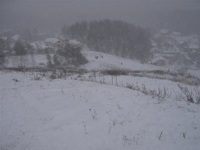 Kalnas tarp keltuvu.jpg