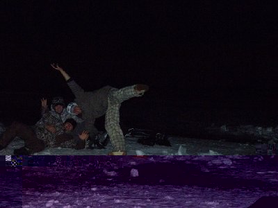 maksas_arturas_mantas_pozuojam2.jpg