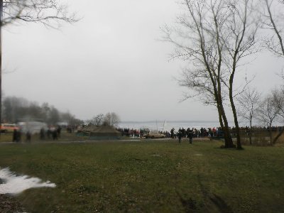Rekyvoje prie tilto.jpg