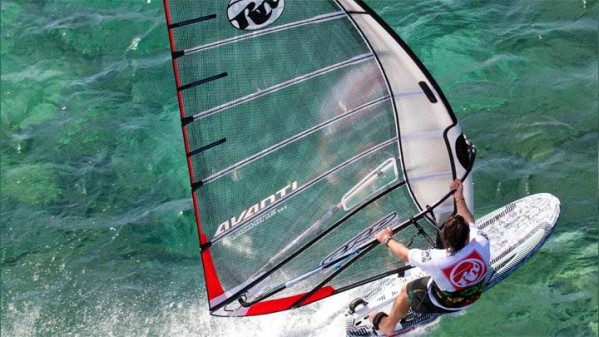 Avanti-Sails.jpg
