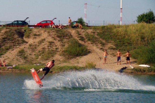 47106_155795521098149_5037652_n.jpg (75.28 KiB) Peržiūrėta 8876 kartus(ų) 47106_155795521098149_5037652_n.jpg